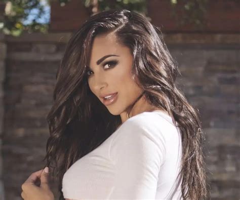 Ana Cheri: Bio, Height, Weight, Age, Measurements